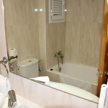 Astoria Park 4* Λορέτ Ντε Μαρ