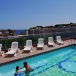 Astoria Park Hotel 4*