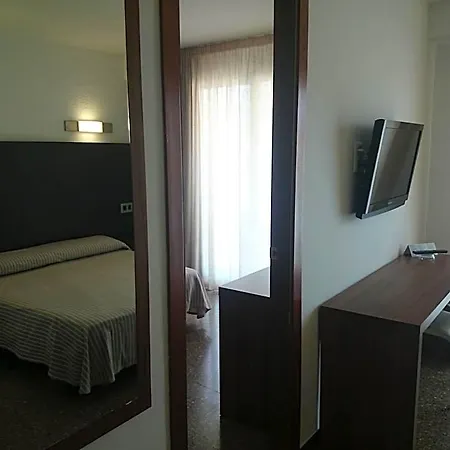 Astoria Park Hotell 4*