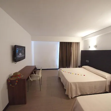 Astoria Park 4* 료렛 드 마르