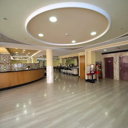 Astoria Park 4* 료렛 드 마르