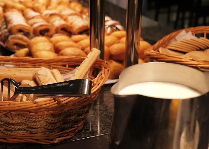 Astoria Park Hotel 4*