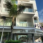 Astoria Park Hotel 4*
