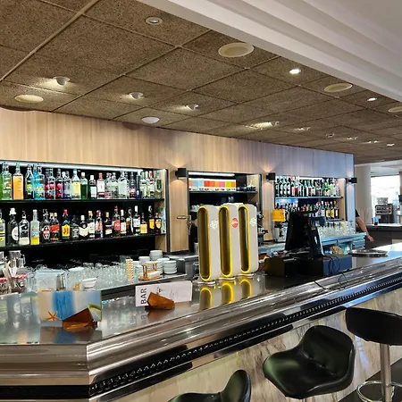 阿斯托利亚公园酒店 酒店 滨海略雷特