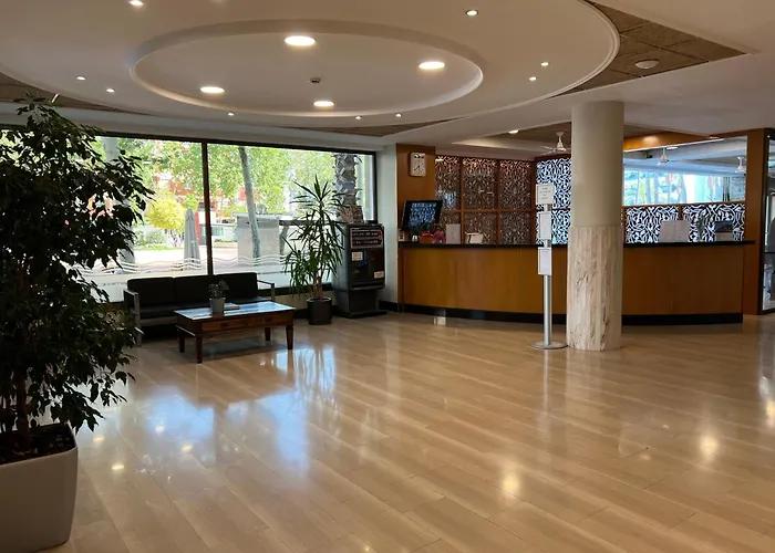 阿斯托利亚公园酒店 4*