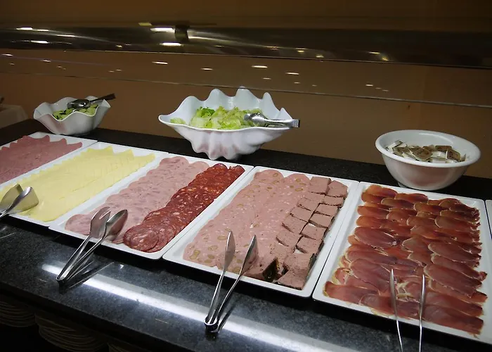 阿斯托利亚公园酒店 4*